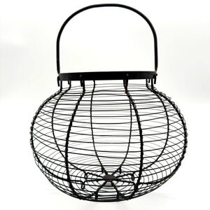 Vintage Wire Footed Egg Basket Handle Rustic Farmhouse Patina